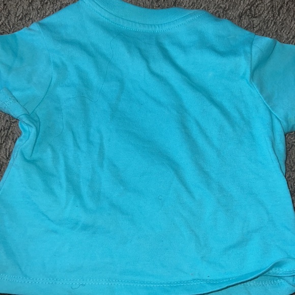 Shirt - Picture 3 of 4